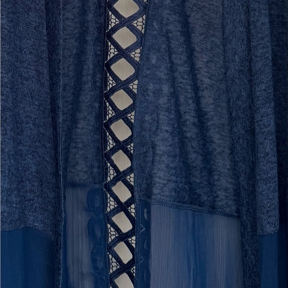 August Silk Denim Blue Open Front  Lace Back Cardigan / Size Large NWT - Picture 12 of 13